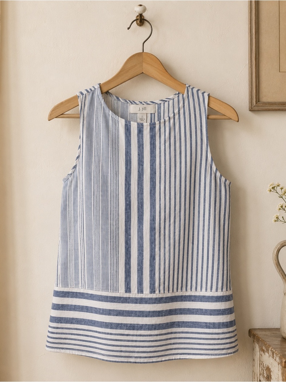 J. Jill Women's XS Denim Blue Striped 100% Linen Sleeveless Casual Blouse
